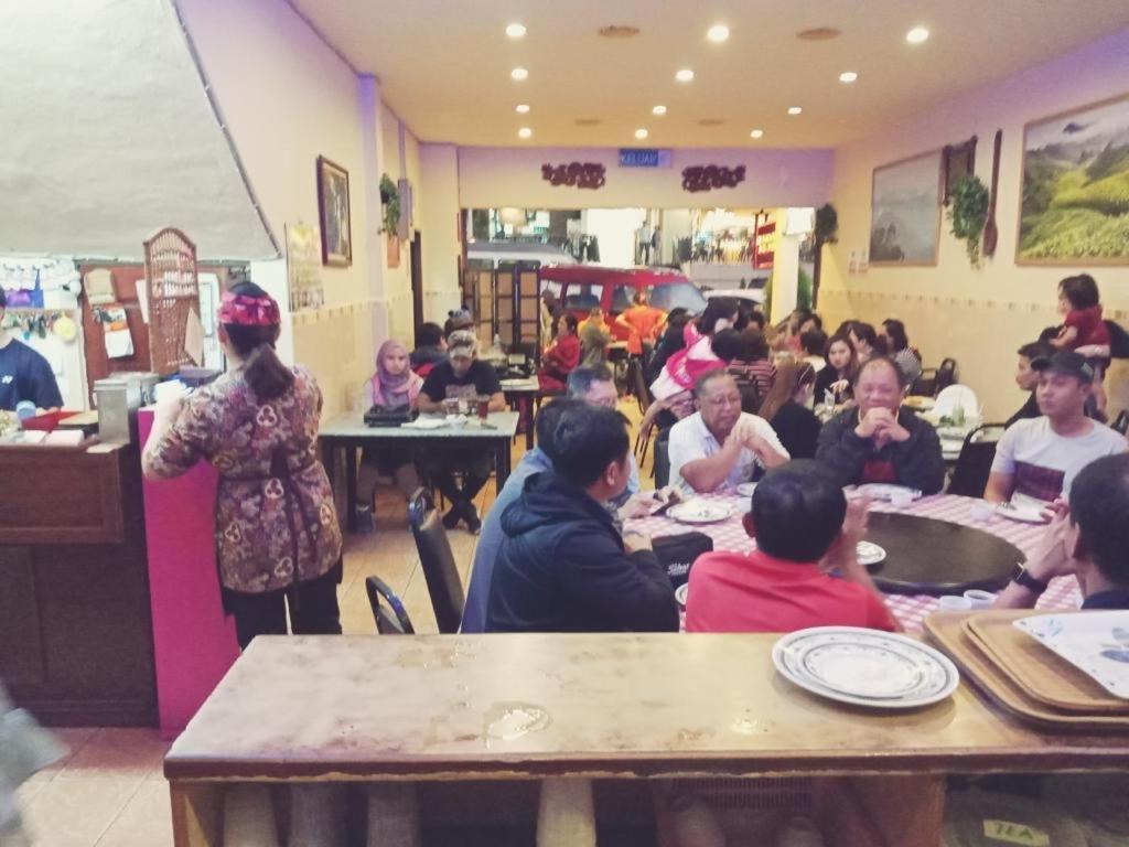 Ou Inn Cameron Highlands ,Ferm Nyonya Restaurant Tanah Rata Bagian luar foto